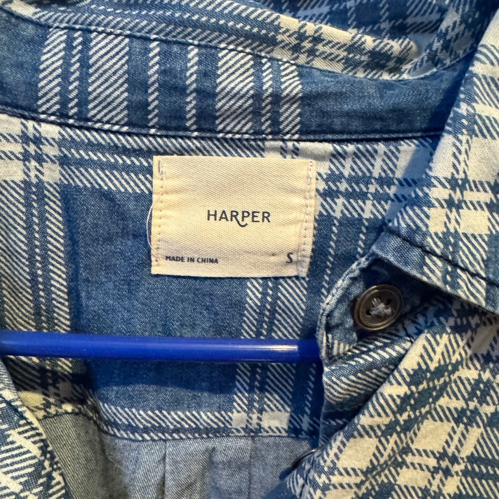 Button Down - Picture 4 of 4